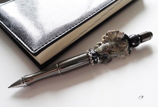"ГЛУБОКАЯ НОЧЬ" - шариковая подарочная ручка handmade