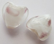 Бусины Лэмпворк сердце 12мм прозрачное с бело-розовым наполнением