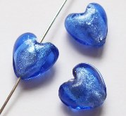 Бусина Лэмпворк "сердце" с серебряным наполнением 12х13мм синее