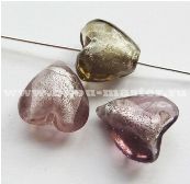Набор из трех бусин Лэмпворк  "сердце" 12х13мм с серебряным наполнением(аметистовое,серое,розовое)