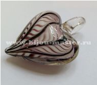 Кулон lampwork "сердечко" белый  с аметистовыми  полосками , 45х30 мм