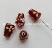 Бусина lampwork боченок красная с белыми цветами и золотом, 15х10 мм.